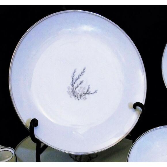 Noritake SALAD PLATE 8.25" Candice Pussywillow White Silver Mid Century Mad Men - Picture 1 of 3